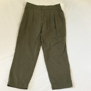 Gap Pleated Capri Pants